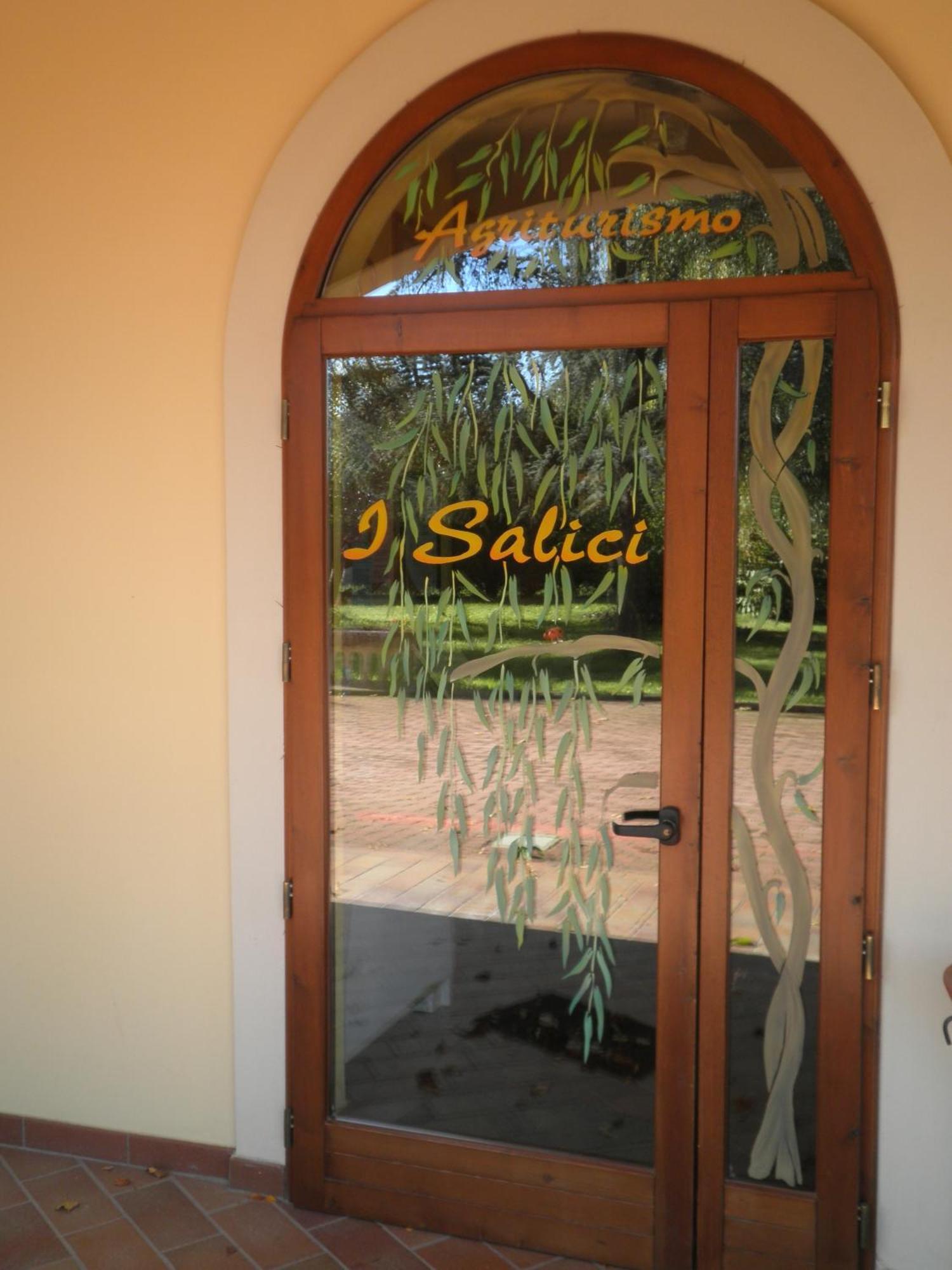 Agriturismo Mongiorgi "I Salici" Anzola dell'Emilia Buitenkant foto